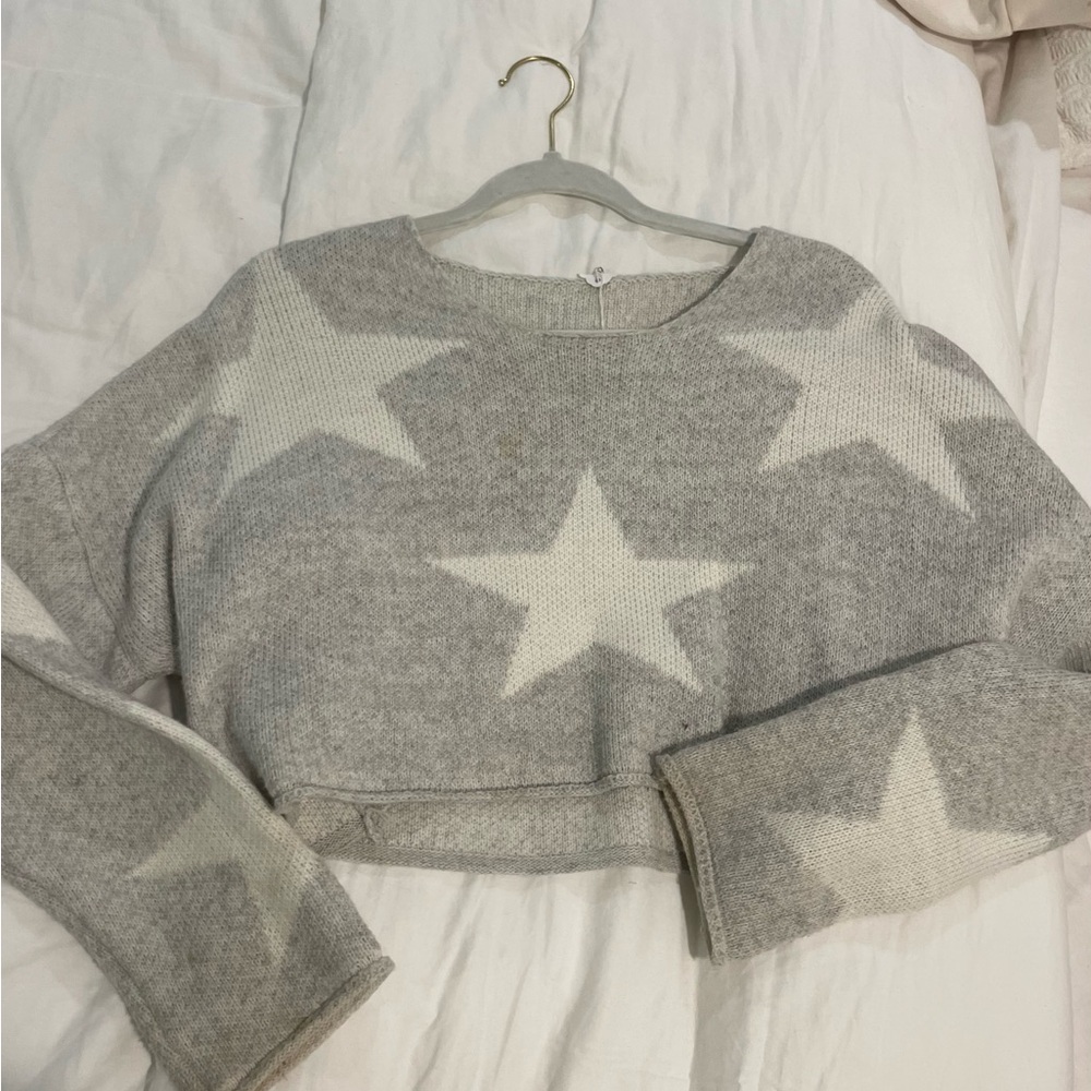 Star Cropped Sweater
